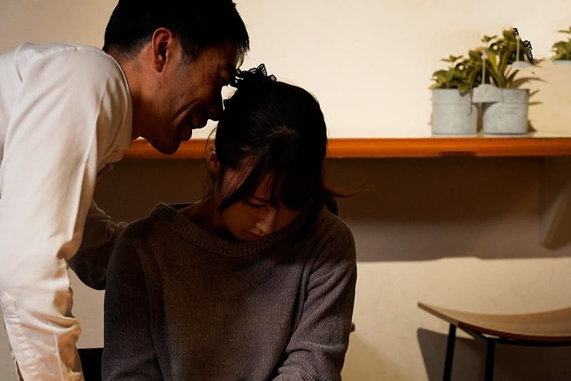 美人で巨乳な同級生とセックス